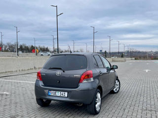 Toyota Yaris foto 5