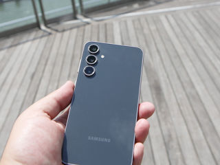 Куплю новый смартфон Samsung s23fe или s23 foto 2