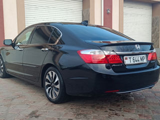 Honda Accord фото 3