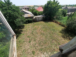 Urgent: Casă de locuit pe o suprafață totală de 230 m2, pe un teren de 5 ari. foto 9