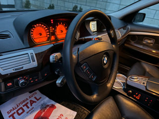 BMW 7 Series foto 8