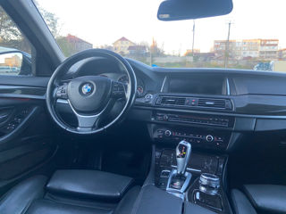 BMW 5 Series foto 7