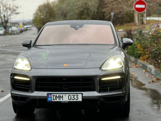 Porsche Cayenne Coupe foto 2