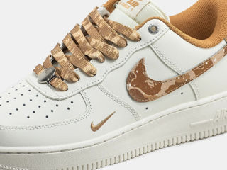 Nike Air Force 1 Low x Bape Beige foto 2