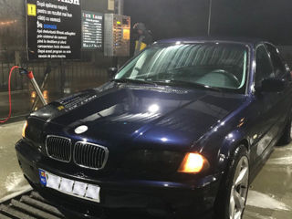 BMW 3 Series foto 6