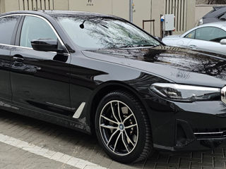 BMW 5 Series foto 6