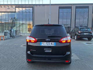 Ford Grand C-MAX foto 4