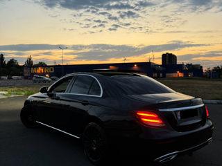 Mercedes E-Class foto 10