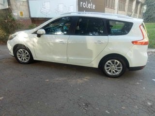 Renault Grand Scenic foto 3