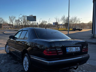 Mercedes E-Class foto 5