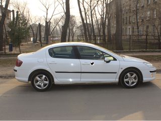 Peugeot 407 foto 2