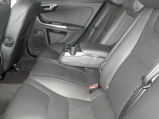 Volvo S60 foto 9