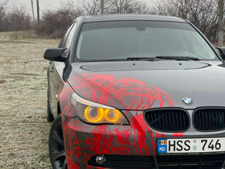 BMW 5 Series foto 2