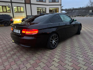 BMW 3 Series Coupe foto 3