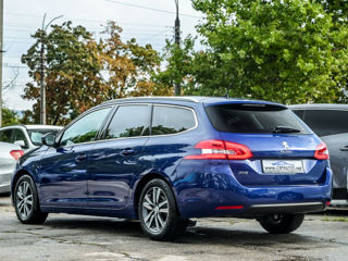 Peugeot 308 foto 2