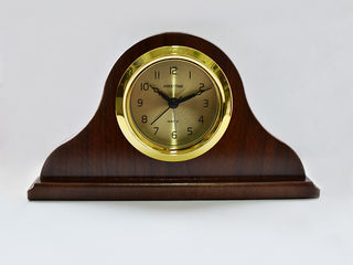Новые часы+будильник в деревянной оправе-185лей