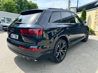 Audi Q7 фото 4