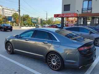 Lincoln MKZ