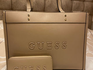 новая итальянская фирменная сумка и кошелек"Guess" foto 3