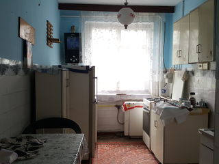 De vinzare apartament cu 3 odai, etajul III, 15 Micro foto 5