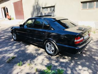 BMW 5 Series foto 4