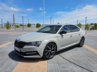 Skoda Superb foto 2