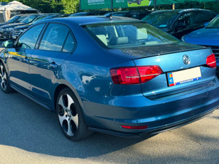 Volkswagen Jetta foto 6