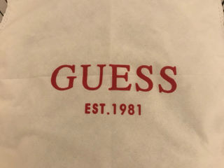 Guess foto 2