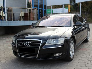 Audi A8 foto 1