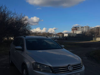 Volkswagen Passat foto 2