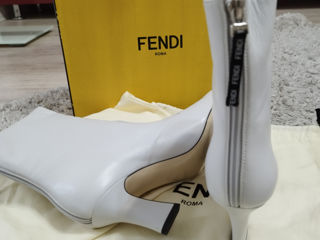 Fendi ботильоны foto 3