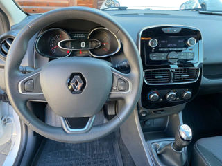 Renault Clio foto 10