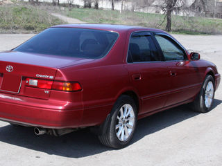 Toyota Camry foto 2