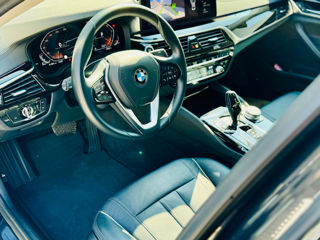 BMW 5 Series foto 6