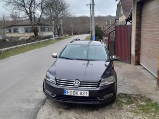 Volkswagen Passat foto 2