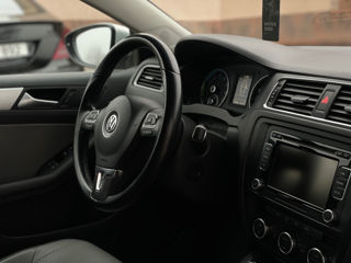 Volkswagen Jetta foto 12