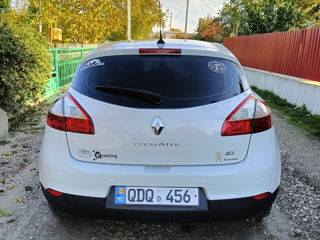 Renault Megane foto 2