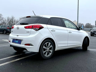 Hyundai i20 foto 6