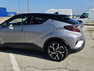 Toyota C-HR foto 8