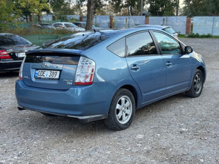 Toyota Prius foto 3