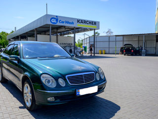 Mercedes E-Class foto 9