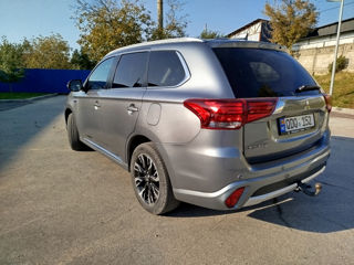 Mitsubishi Outlander foto 6