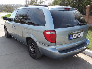 Chrysler Town&Country foto 2