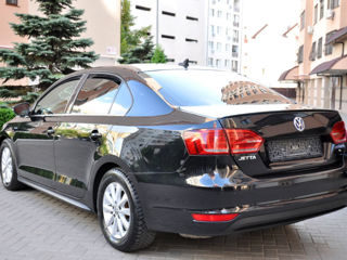 Volkswagen Jetta foto 6