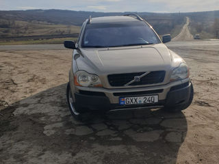 Volvo XC90 foto 1