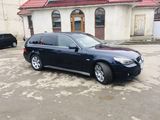 BMW 5 Series foto 2