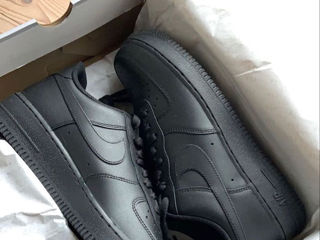 Nike Air Force 1 Black foto 2