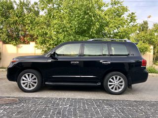 Lexus LX Series