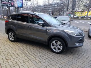 Ford Kuga foto 8