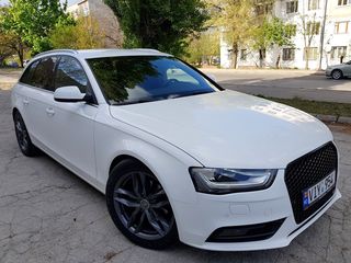 Audi A4 foto 1